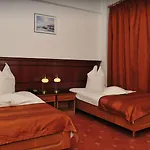 Hotel Emma Est