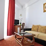 Hotel Emma Est Krajowa