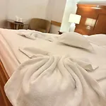 Hotel Emma Est 3*