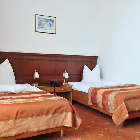 Emma Est Hotell