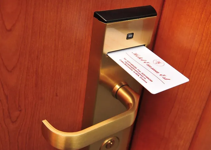 Emma Est 3* Κραϊόβα