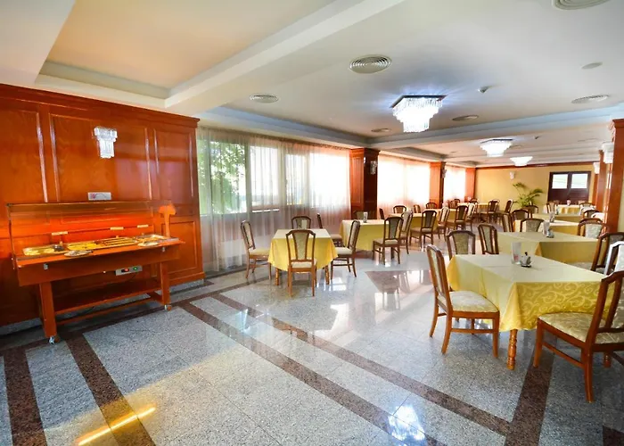 Ξενοδοχείο Emma Est Κραϊόβα